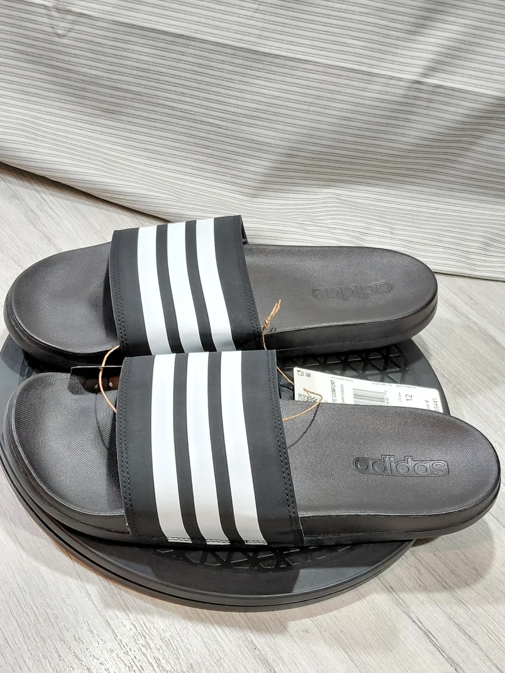 NWT Adidas Black/White Adilette Slide Sandals MENS 11 WOMENS 12